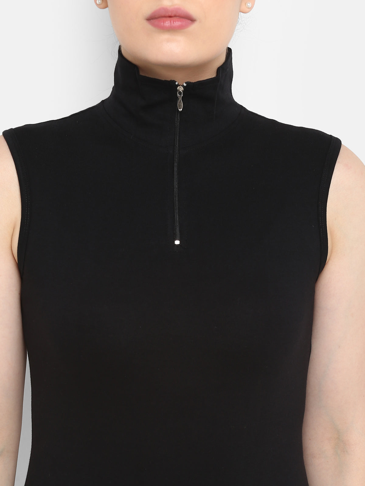 Ap'pulse Women's Sleeveless 1/4 Zip Hi Neck Tshirt