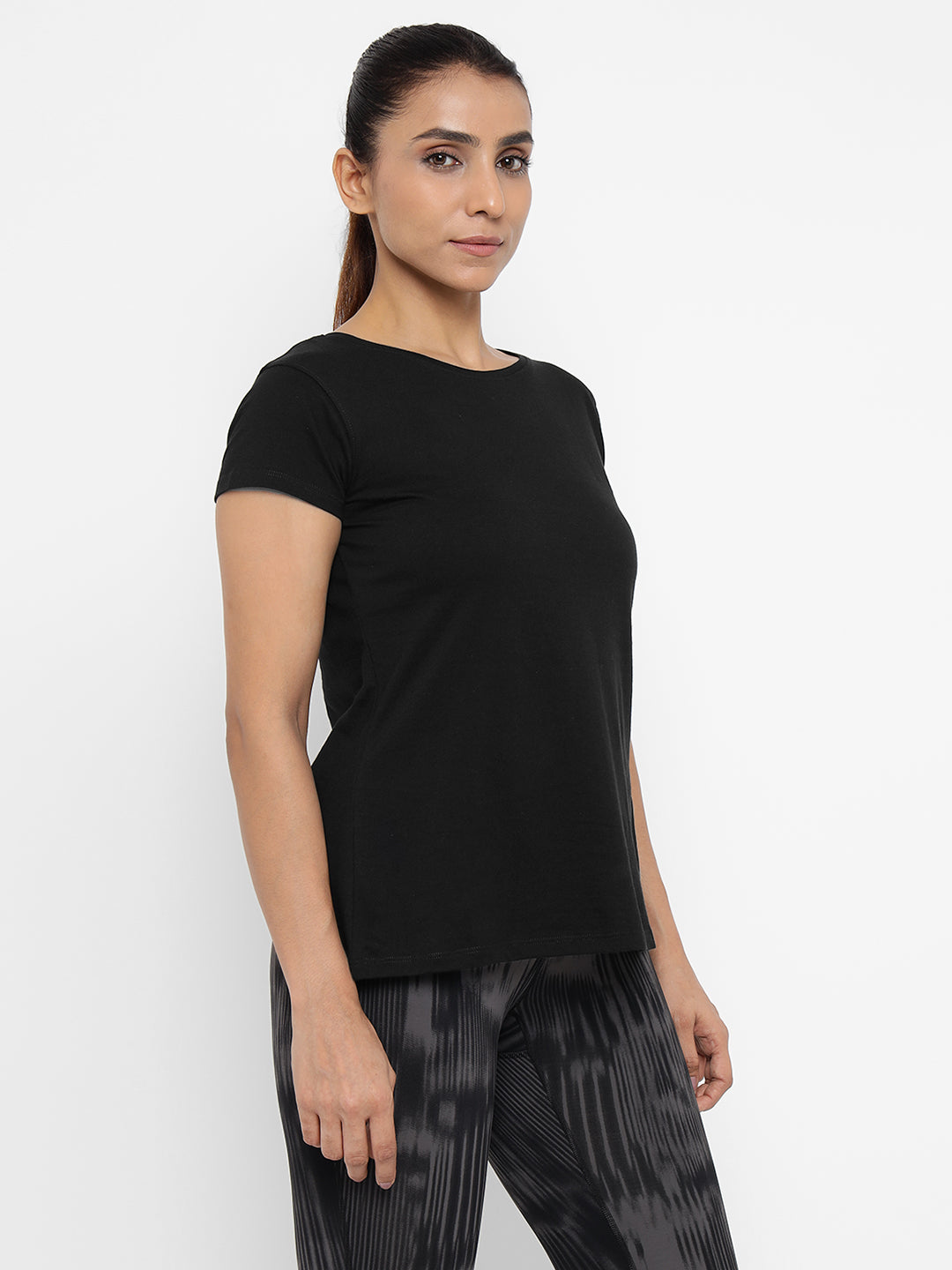 Ap'pulse Women's Back Open Tshirt