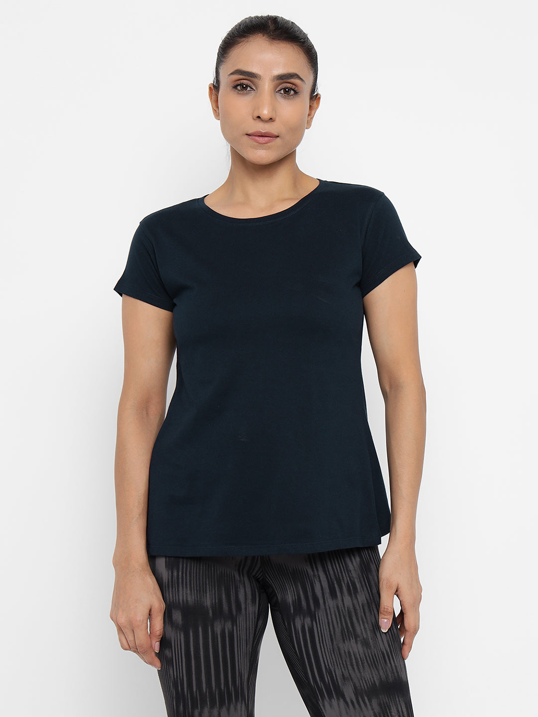 Ap'pulse Women's Back Open Tshirt