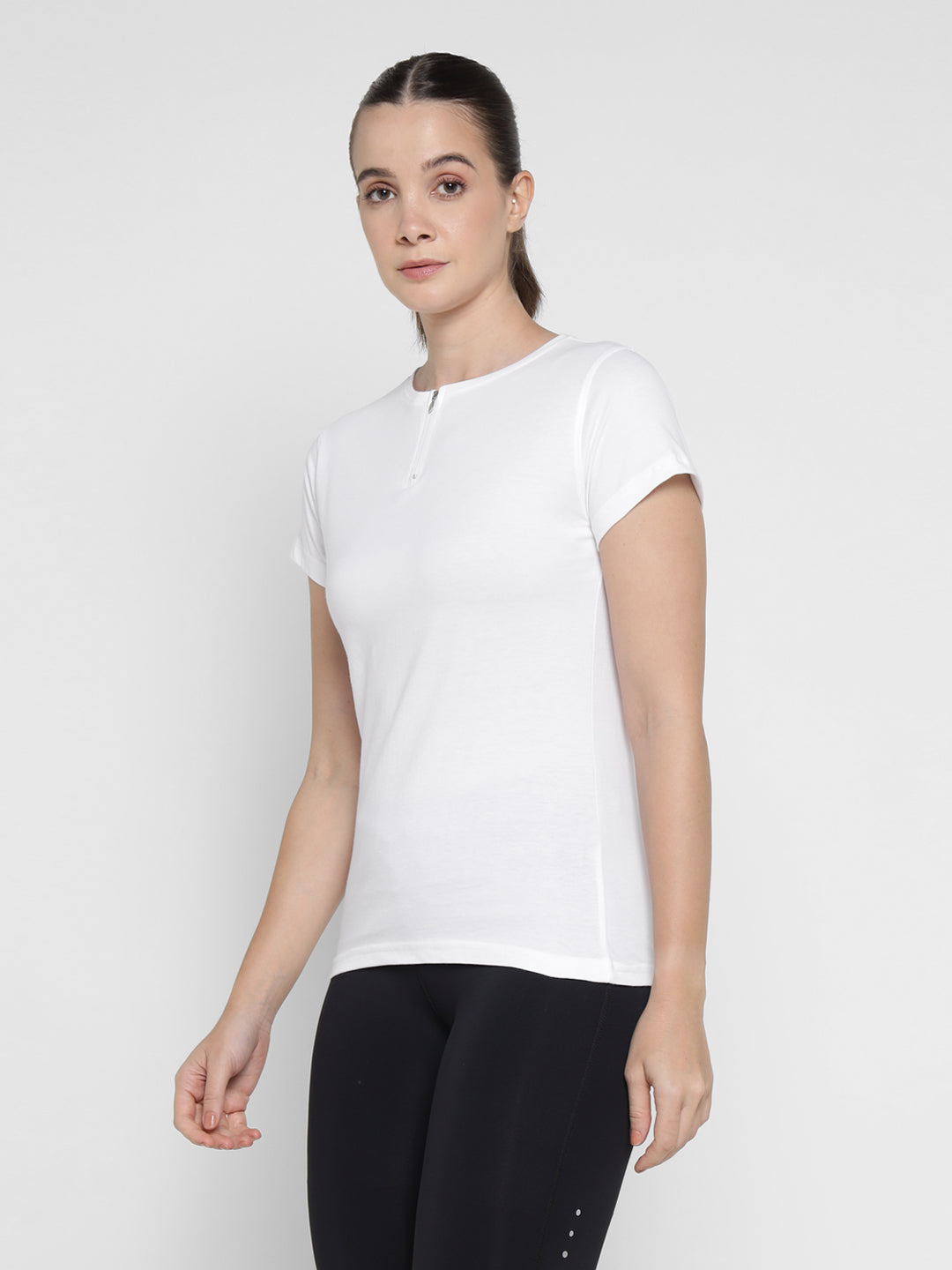 Ap'pulse Women's Short Sleeve Round Neck Zipper Tshirt