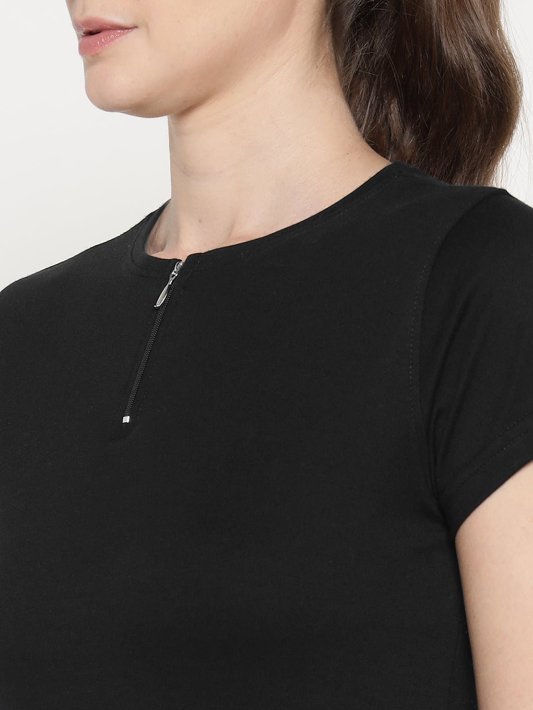 Ap'pulse Women's Short Sleeve Round Neck Zipper Tshirt