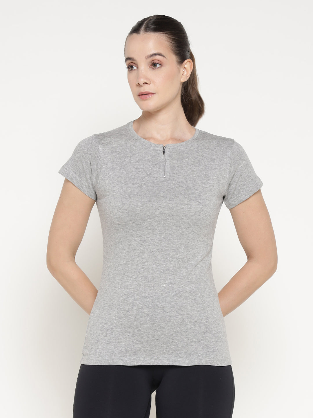 Ap'pulse Women's Short Sleeve Round Neck Zipper Tshirt