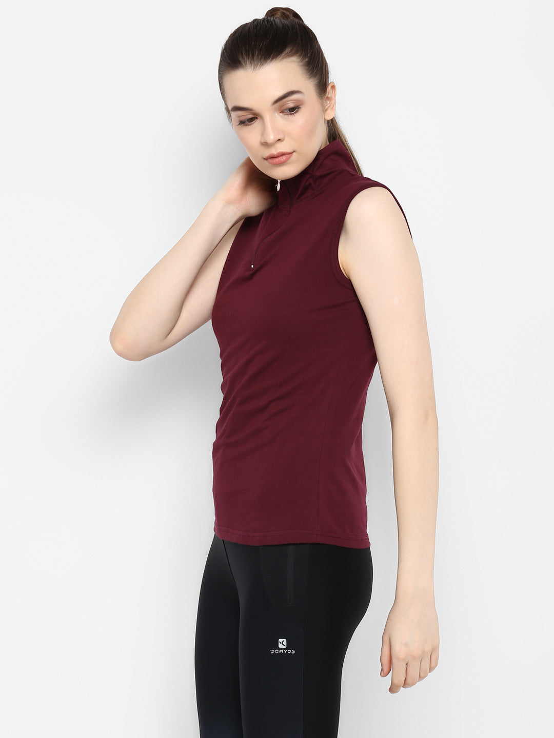 Ap'pulse Women's Sleeveless 1/4 Zip Hi Neck Tshirt